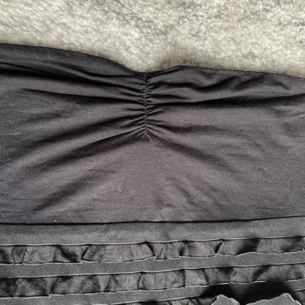 Black Ruffled & Strapless Dress - Picture 3 of 4